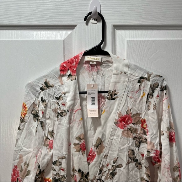 NWT Yumi Kim Dream Lover Robe Bridesmaid Bridal Kimono Style Floral White XS - Picture 4 of 8